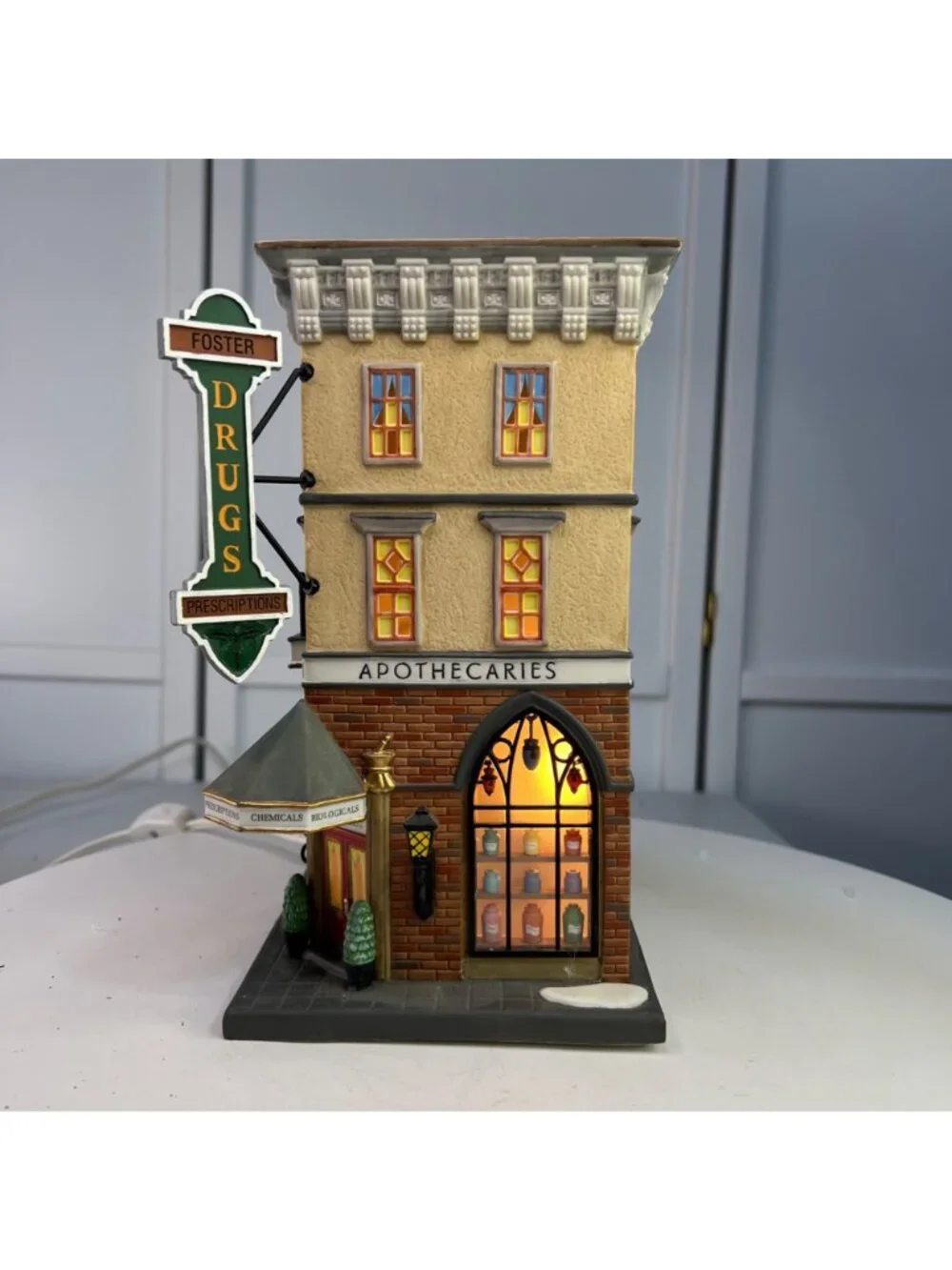 Dept 56 Foster Pharmacy Christmas in the City Lighted Building - 2000 (NO Box)